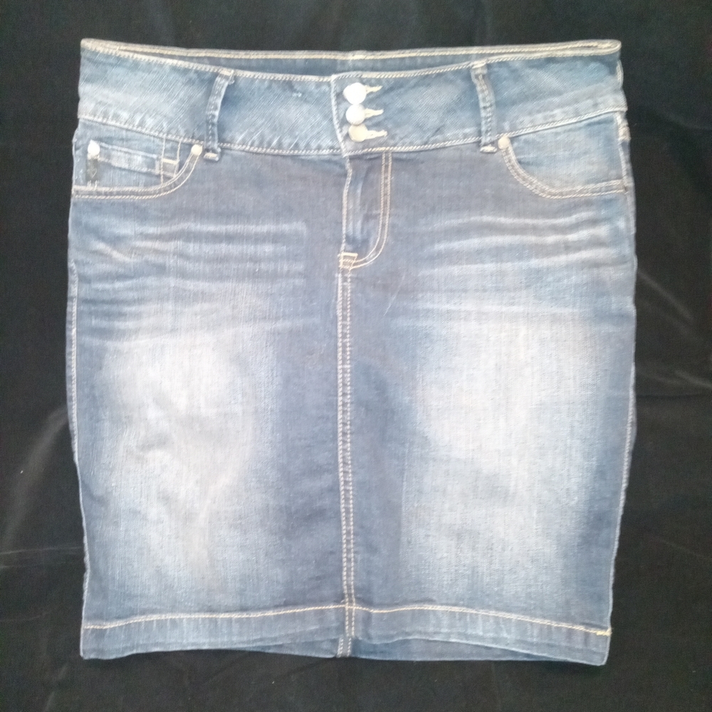 Torrid Denim skirt